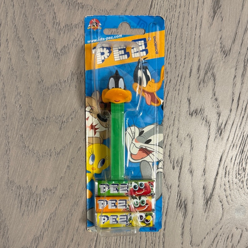 PEZ Looney Tunes Daffy Duck Dispenser - Green